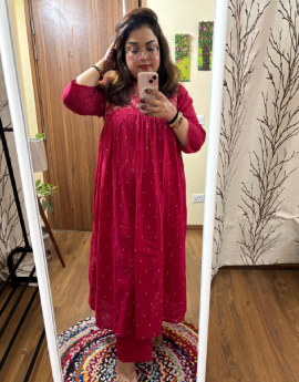 Hot Pink Color Gathered pattern Cotton with Zari thread work highlight on neck Kurta Pant & Dupatta Set